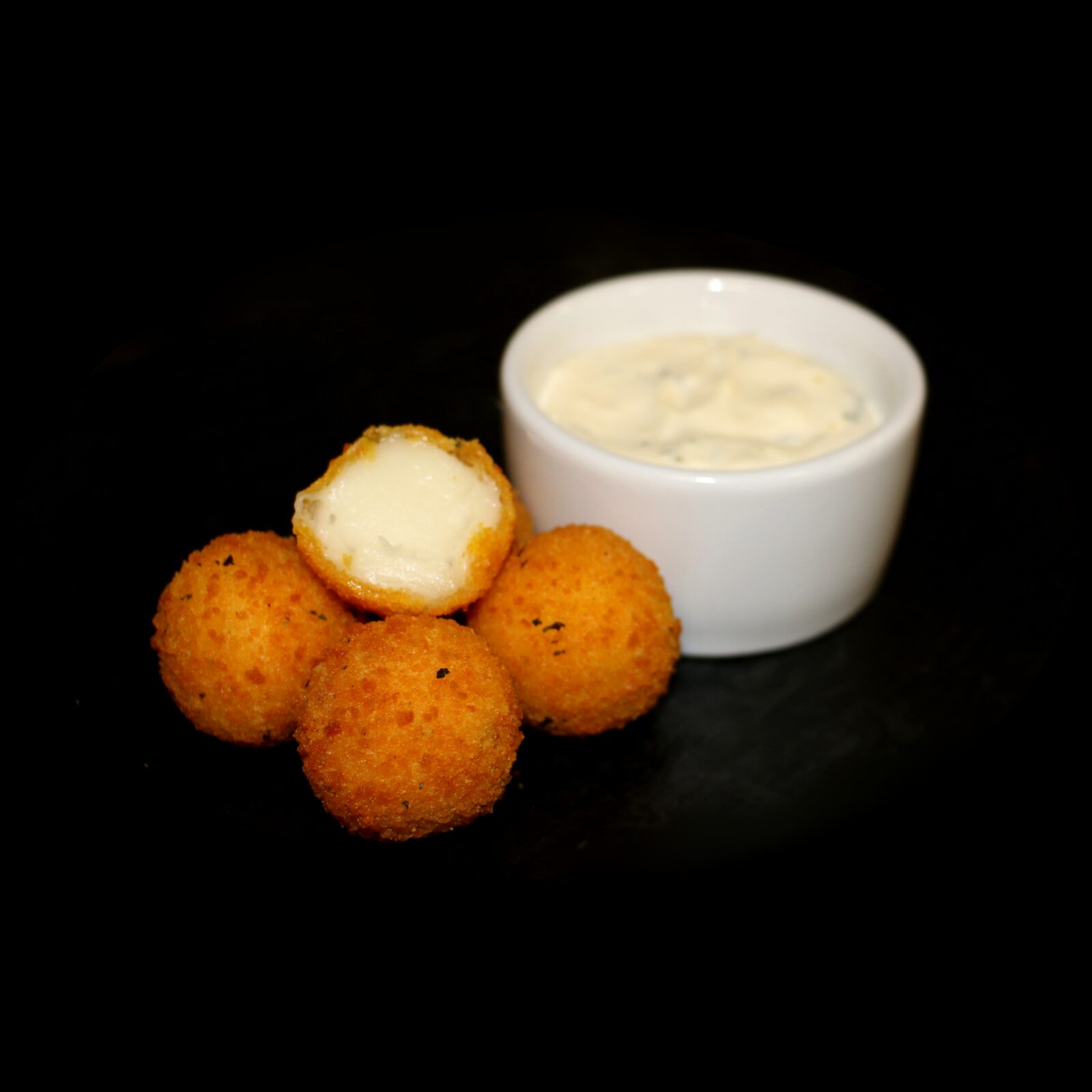 807. Сырные шарики 10 шт. + Чесночный соус